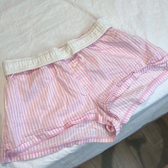 XS VICTORIAS SECRET PAJAMA SHORTS - Picture 2 of 5